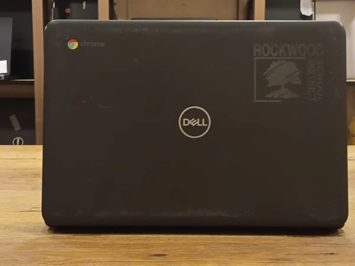 Power SocketDell Chromebook 3100 | 4GB RAM | 16GB eMMC | 11.6" HD Display - Image 4
