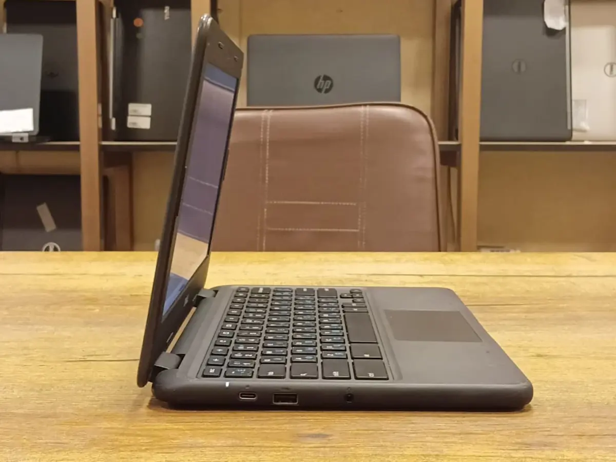 Power SocketDell Chromebook 3100 | 4GB RAM | 16GB eMMC | 11.6" HD Display - Image 3